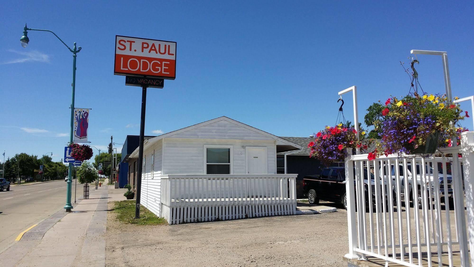 St. Paul Lodge エクステリア 写真